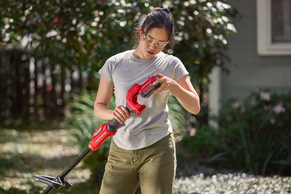 CRAFTSMAN V20* BRUSHLESS RP™ String Trimmer in use