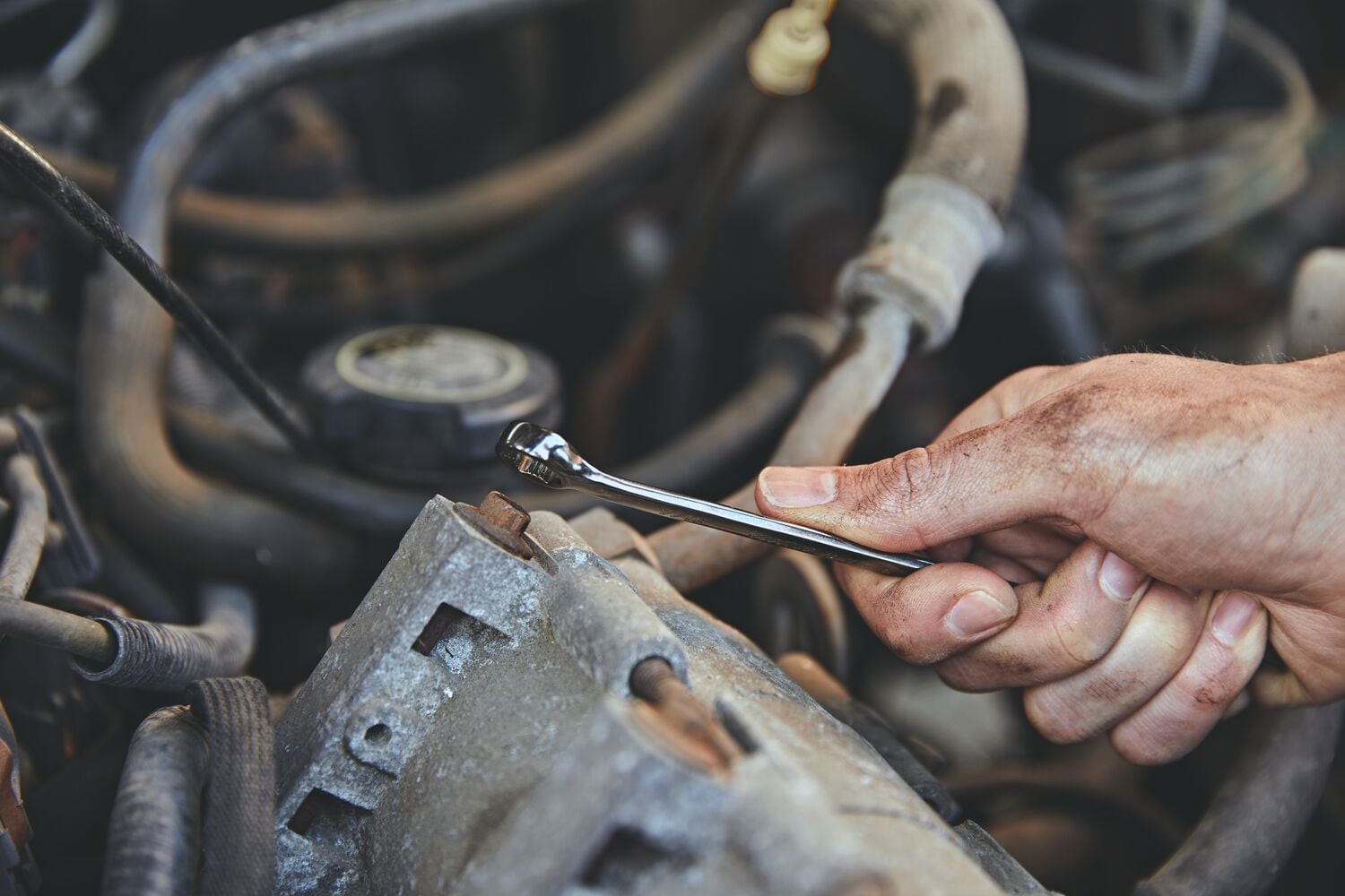 CRAFTSMAN OVERDRIVE wrench loosening/tightening bolt