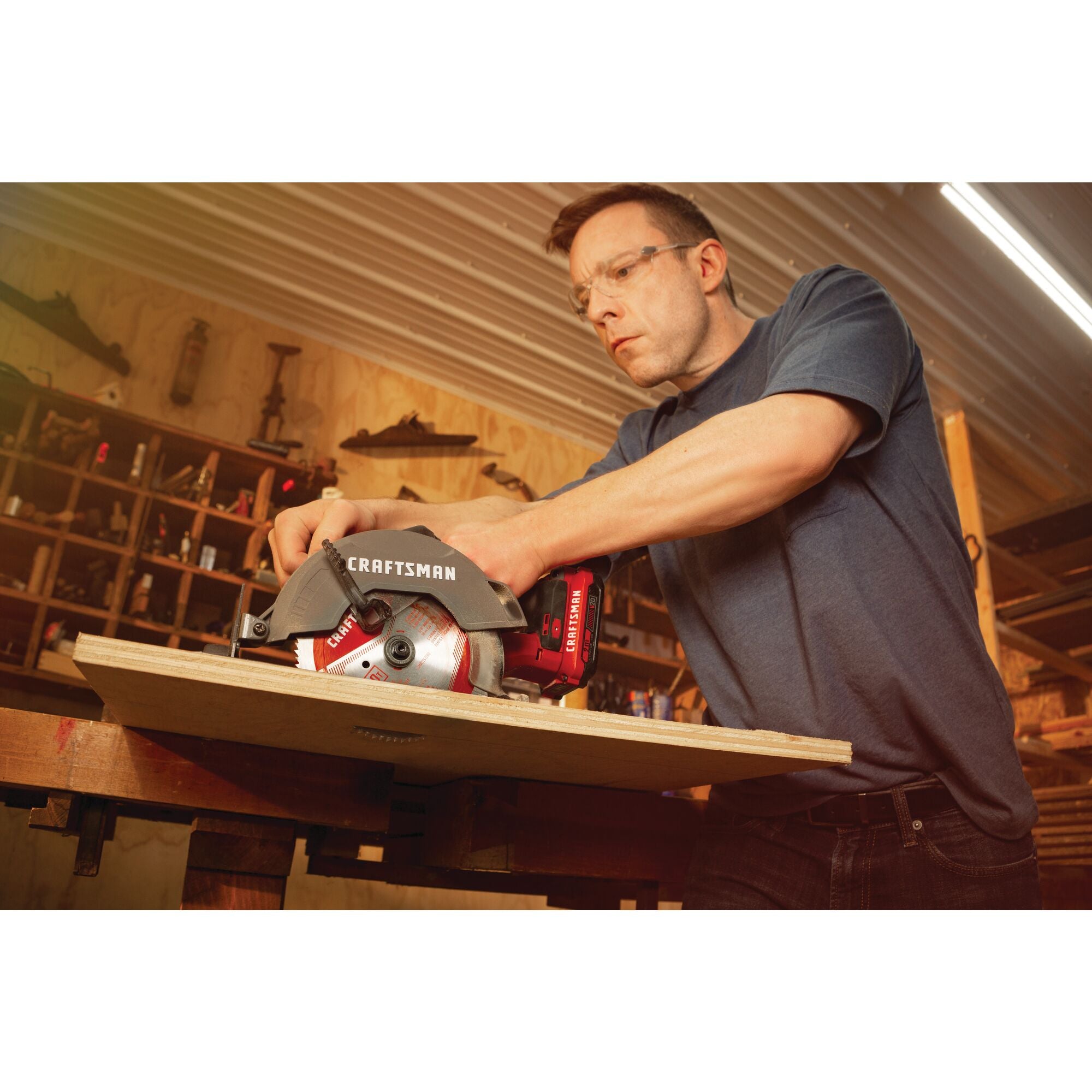 20V 6-1/2 Circular Saw Kit with Li-Ion Battery (Charger Not